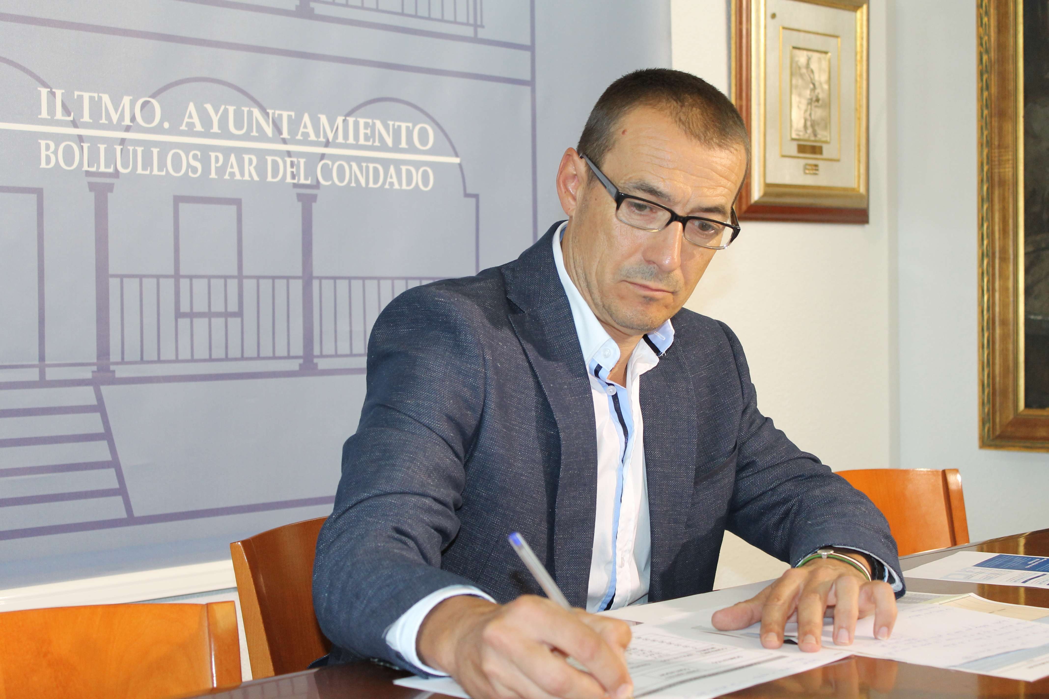 LA RENOVACION DE UN PRESTAMO DEL AÑO 2006 (GOBIERNO PSOE) CON CAJA GRANADA COLMA EL VASO DE LA PACIE