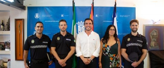 TOMA DE POSESIÓN DE DOS NUEVOS POLICÍAS LOCALES