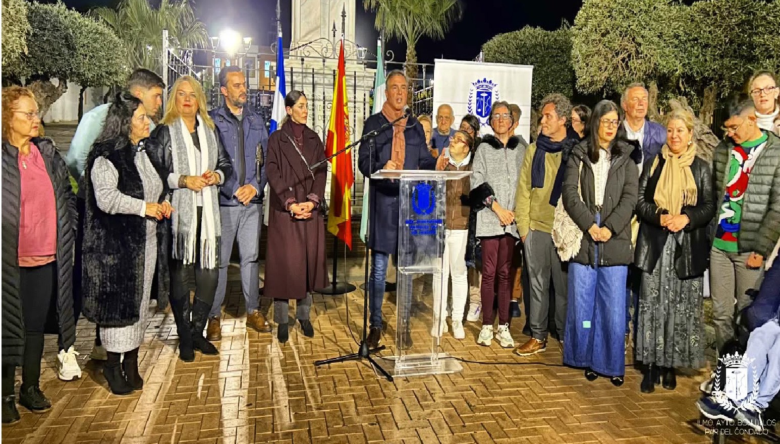 ENCENDIDO DEL ALUMBRADO NAVIDEÑO EN BOLLULLOS 2025