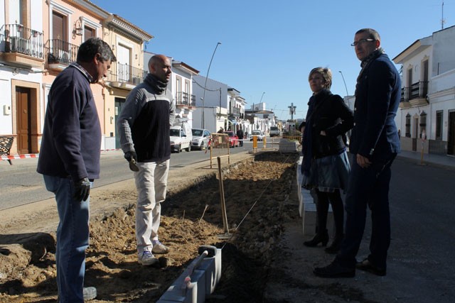 EL ALCALDE MUY SATISFECHO CON LA MARCHA DE LAS OBRAS DEL PFEA