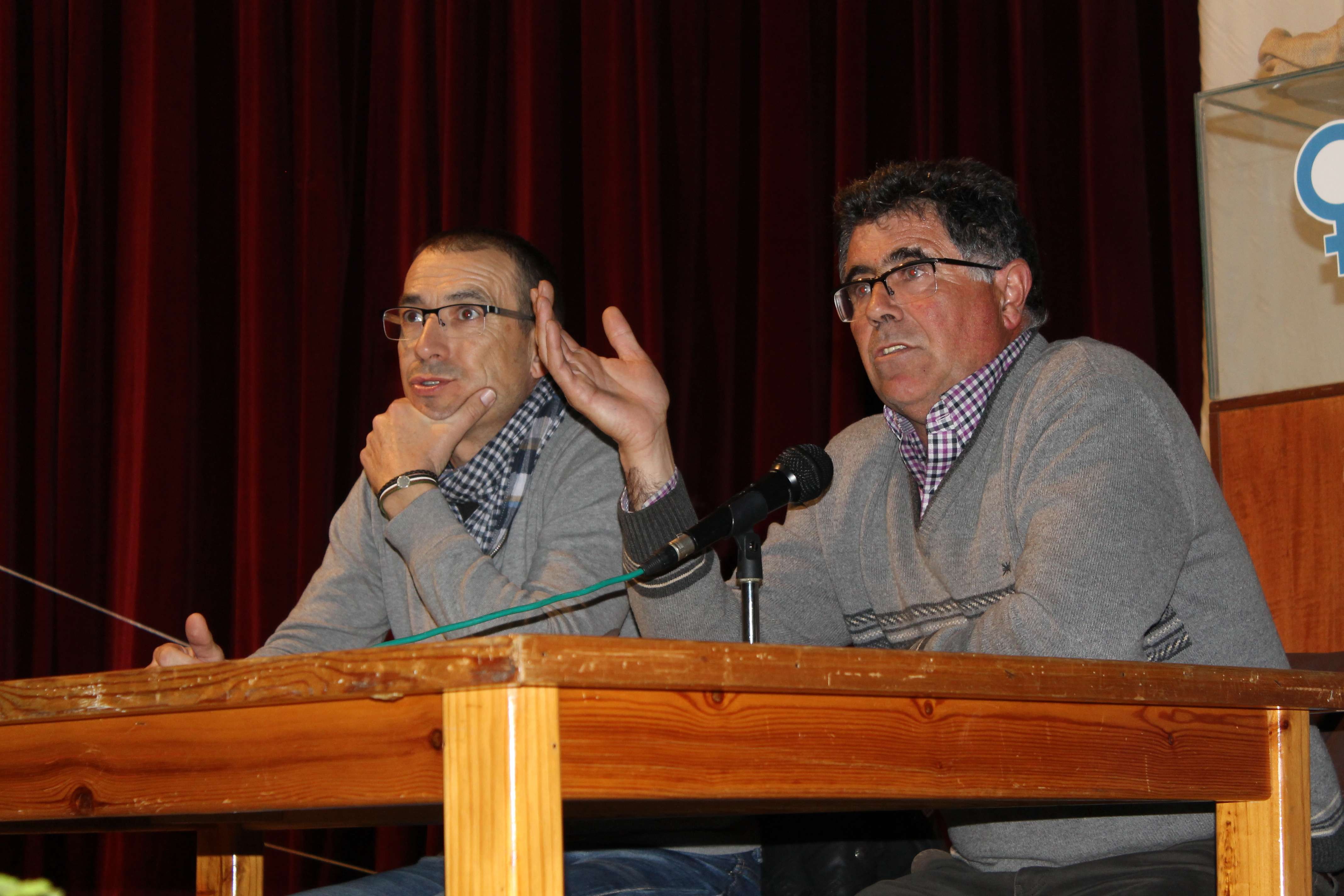 EL ALCALDE DE LA CIUDAD REUNIÓ A LOS AGRICULTORES EN DEFENSA DE LOS REGADÍOS DEL CONDADO