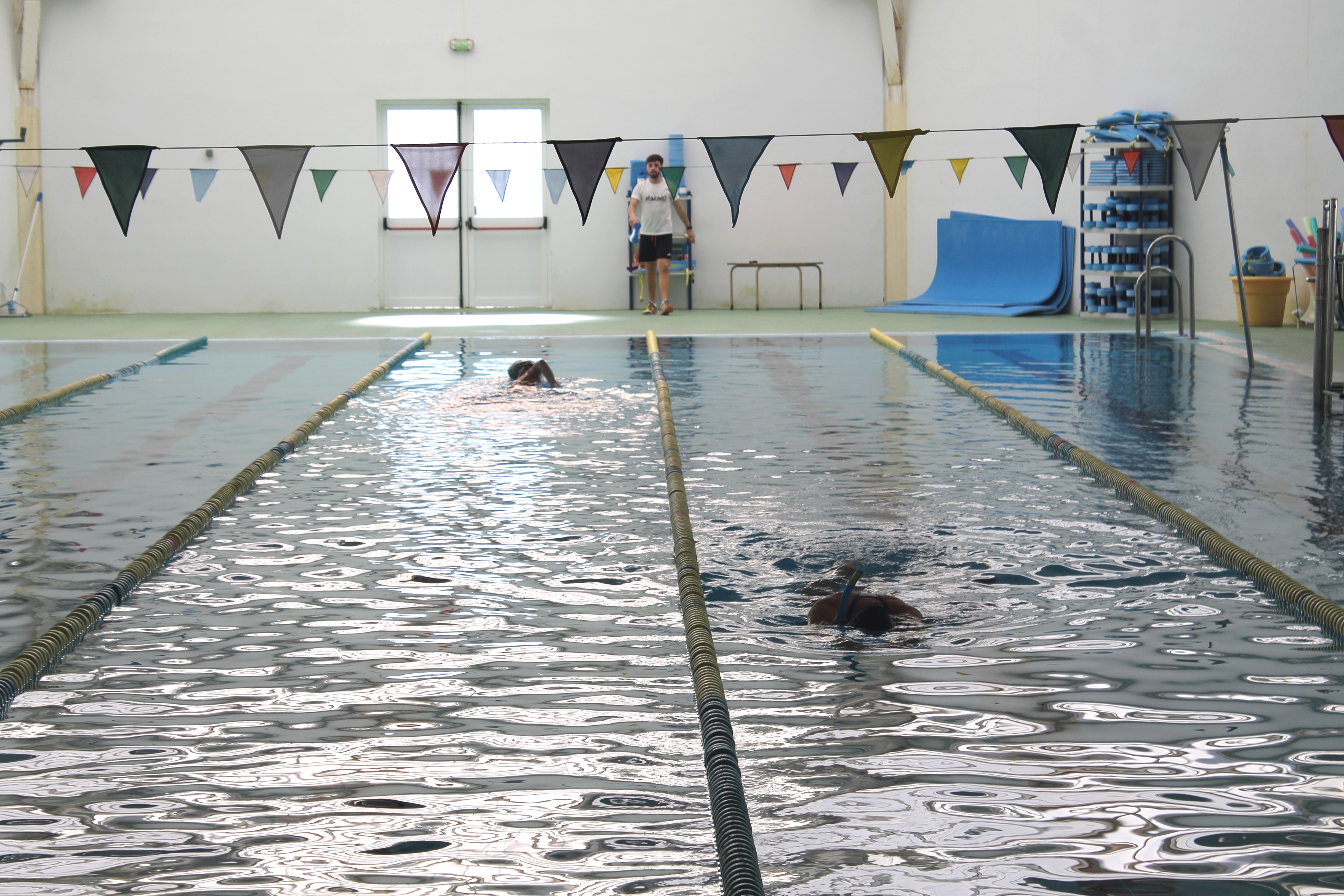 BAUTISMO DE BUCEO EN LA PISCINA MUNICIPAL
