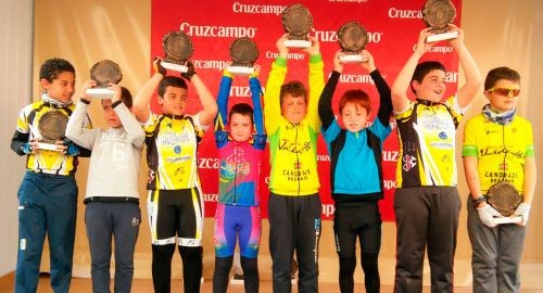 Gran espectáculo de Bicicletas Valdayo AC San Antonio en la Palma del Condado