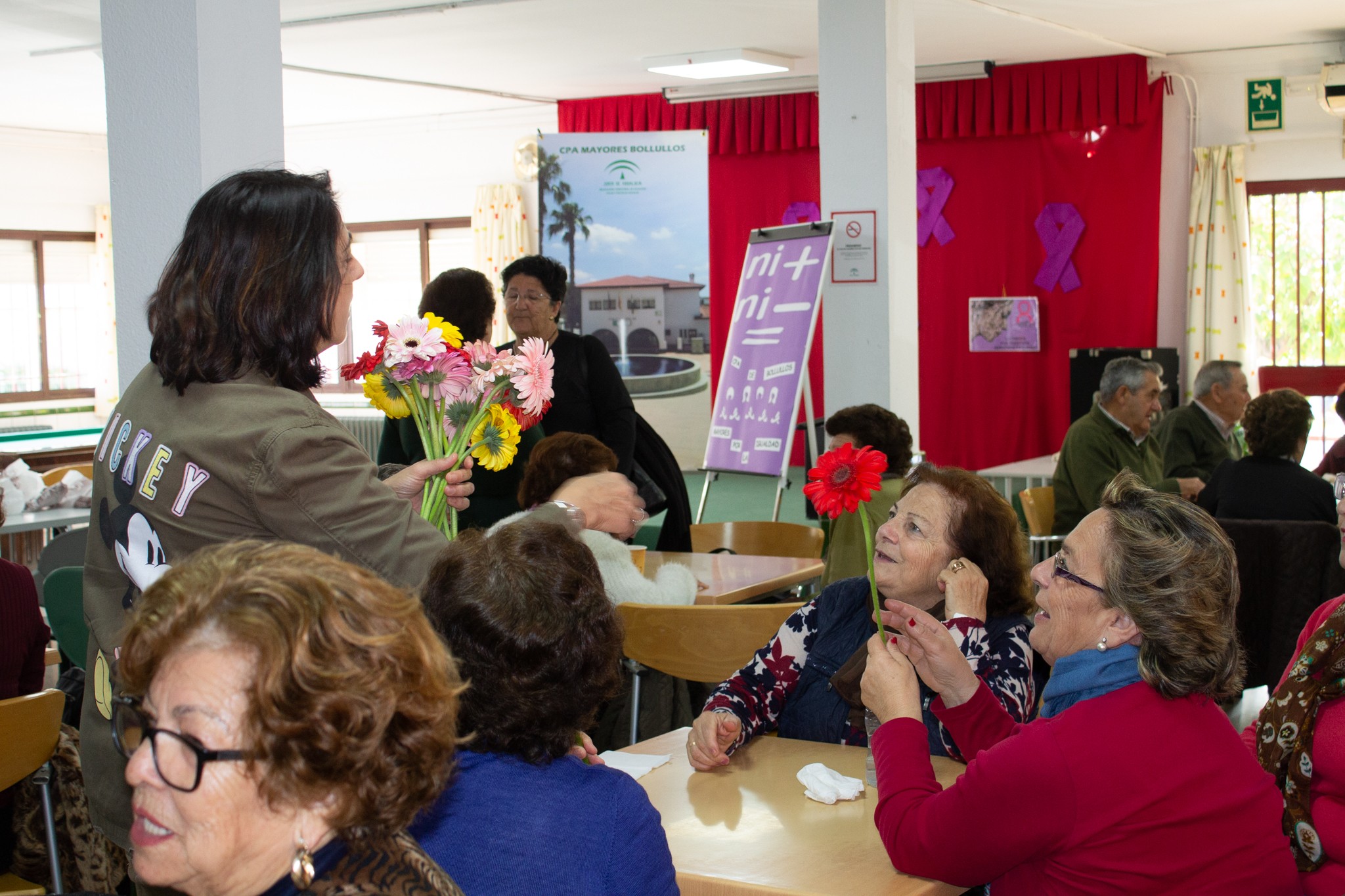 EL CENTRO DE MAYORES CELEBRA EL DÍA DE LA MUJER