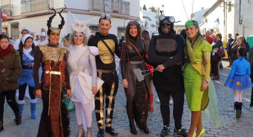 FANTÁSTICO FIN DE SEMANA DE CARNAVAL EN BOLLULLOS
