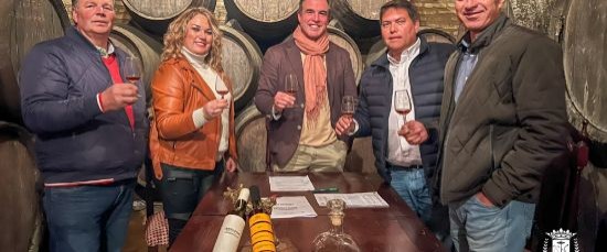 ENTREGA DE SUBVENCIÓN MUNICIPAL A LA COOPERATIVA VINÍCOLA DEL CONDADO