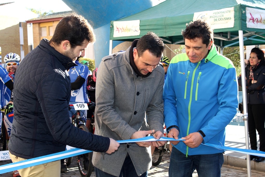 EL VIENTO, EL BARRO Y EL FRÍO, PROTAGONISTAS DE LA IX MARATÓN CIUDAD DE BOLLULLOS