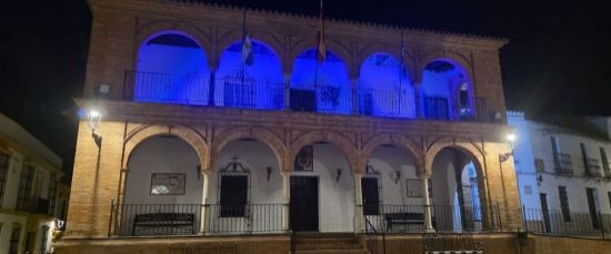 ILUMINACIÓN DEL AYUNTAMIENTO EN MEMORIA DE LA PÉRDIDA NEONATAL Y PERINATAL