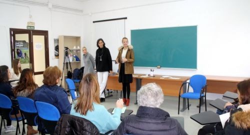 SE INAUGURA EL TALLER DE AUTOESTIMA