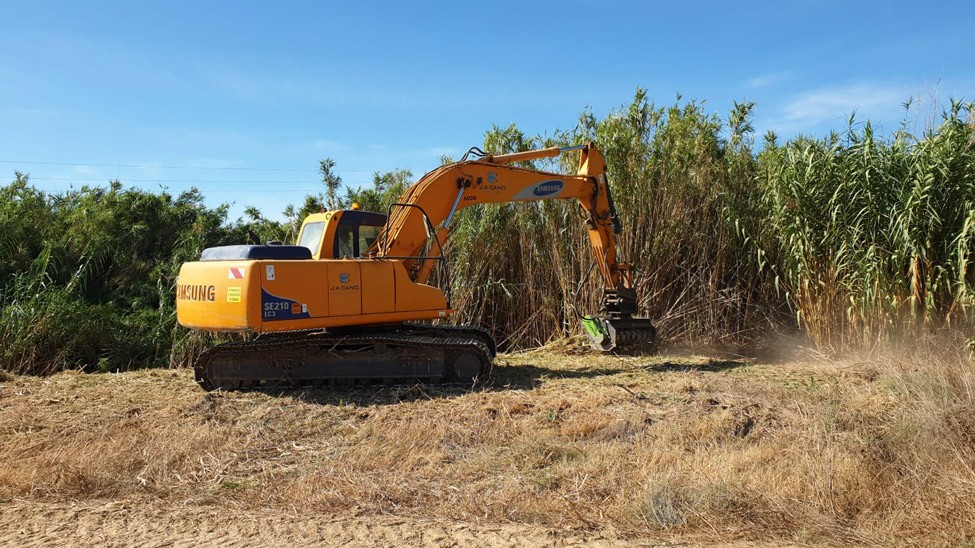 COMIENZAN LAS OBRAS DE LIMPIEZA EN EL ARROYO CERRADA