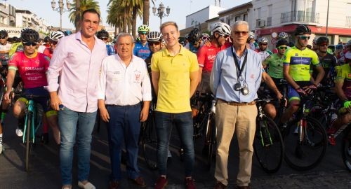 NUMEROSA PARTICIPACIÓN EN EL LXIII GRAN PREMIO DE FERIA DE CICLISMO DE BOLLULLOS PAR DEL CONDADO