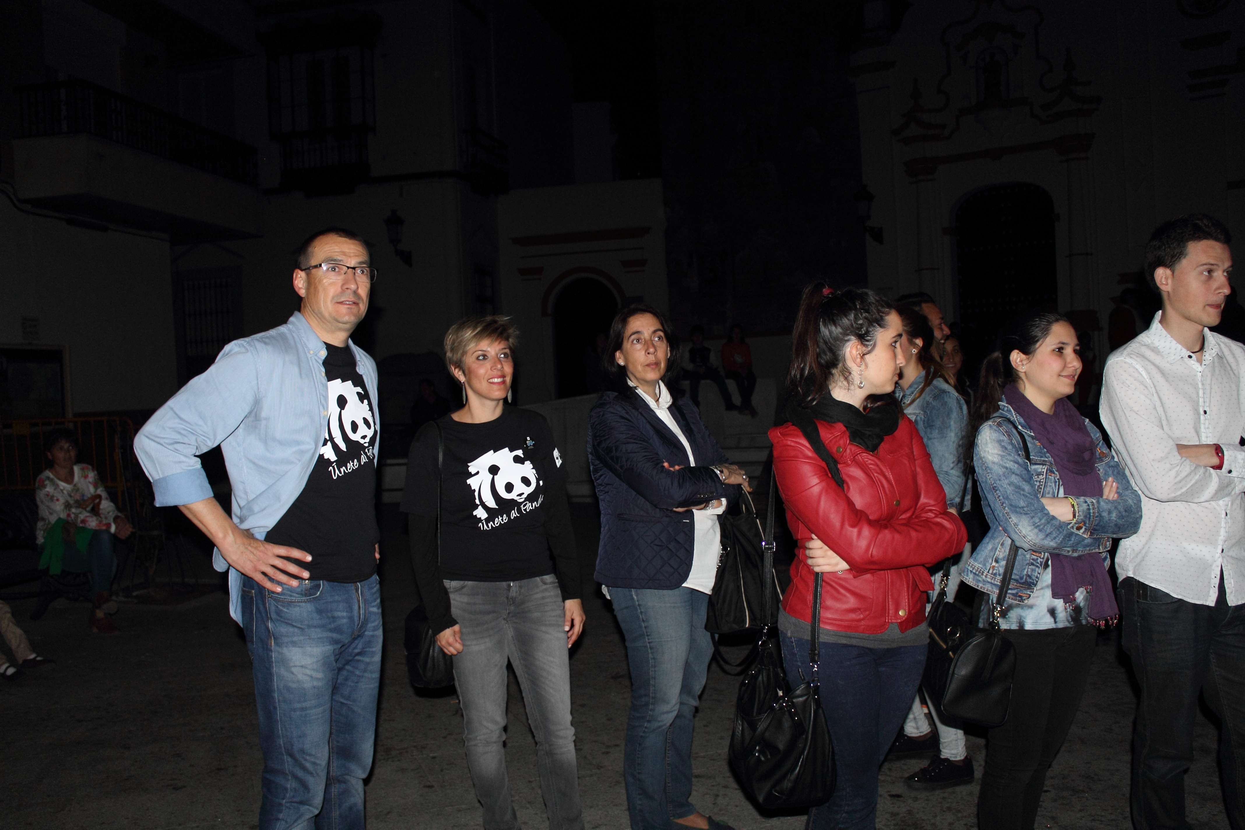 EL AYUNTAMIENTO “APAGA LA LUZ” EN DEFENSA DEL MEDIO AMBIENTE