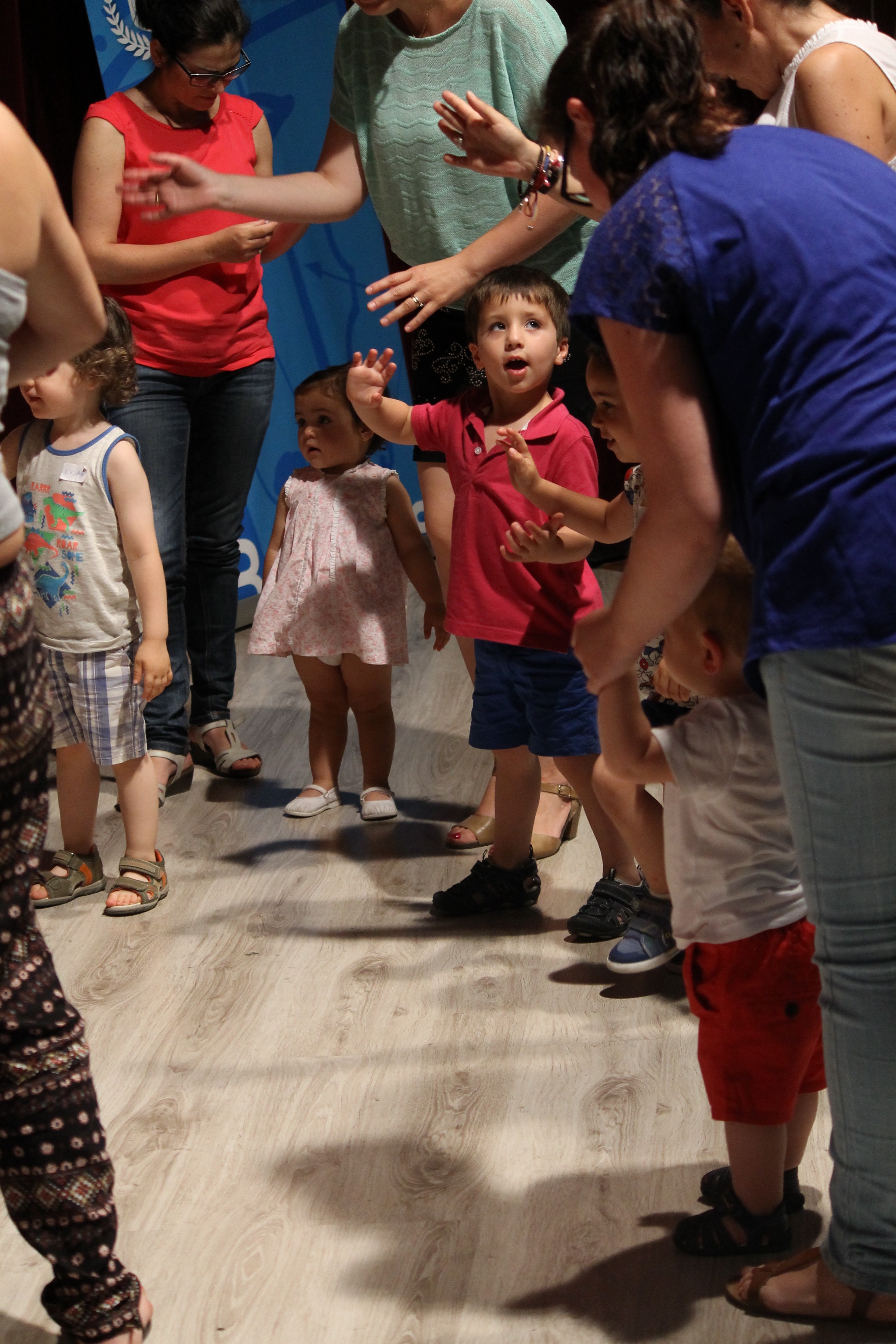 TALLER DE MÚSICA PARA NIÑOS/AS DE 0 A 8 AÑOS