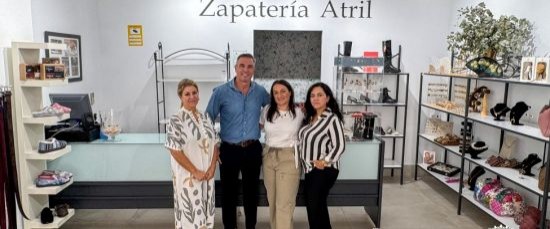 BLANCA CALVO INICIA SU ACTIVIDAD EMPRESARIAL EN ZAPATERÍA ATRIL