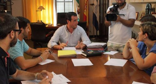 EL ALCALDE DE BOLLULLOS CONVOCA LA PRIMERA JUNTA DE PORTAVOCES DE LA LEGISLATURA