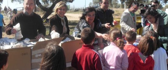 LOS CENTROS EDUCATIVOS DE BOLLULLOS CELEBRAN LOS DESAYUNOS SANOS Y JUEGOS COOPERATIVOS