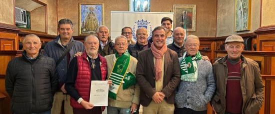 LA PEÑA BÉTICA "MANUEL CASTAÑO" RECIBE SU SUBVENCIÓN MUNICIPAL EN EL AÑO DE SU CINCUENTENARIO