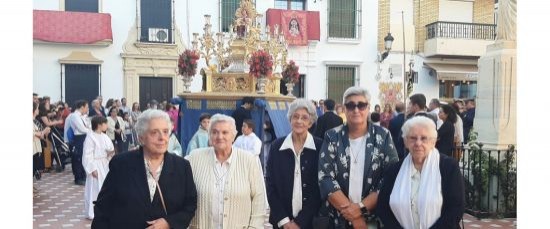 PROCESIÓN EXTRAORDINARIA DEL CENTENARIO DE LAS HERMANAS DE CRISTO REY EN BOLLULLOS.