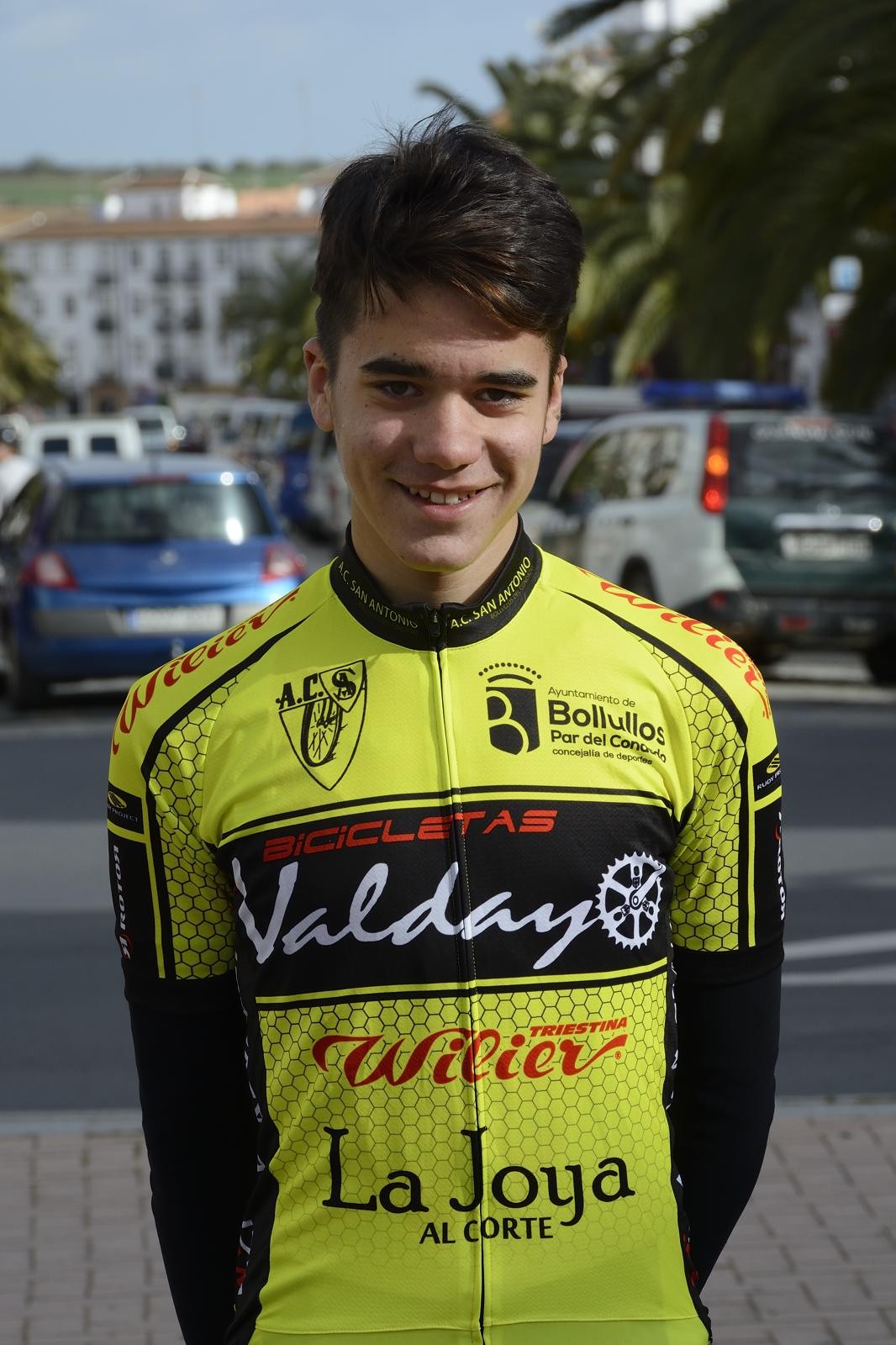 TRES CORREDORES DEL BICICLETAS VALDAYO-LA JOYA AL CORTE SELECCIONADOS PARA DISPUTAR EL CAMPEONATO DE