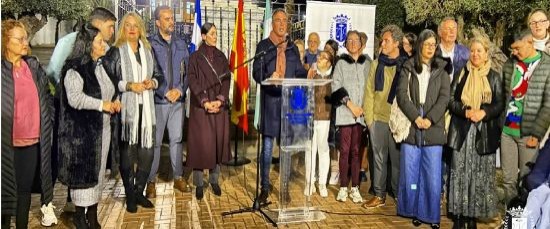 ENCENDIDO DEL ALUMBRADO NAVIDEÑO EN BOLLULLOS 2025