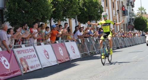El  CADEBA FINALIZA CON UNA ESPECTACULAR CARRERA EN BOLLULLOS
