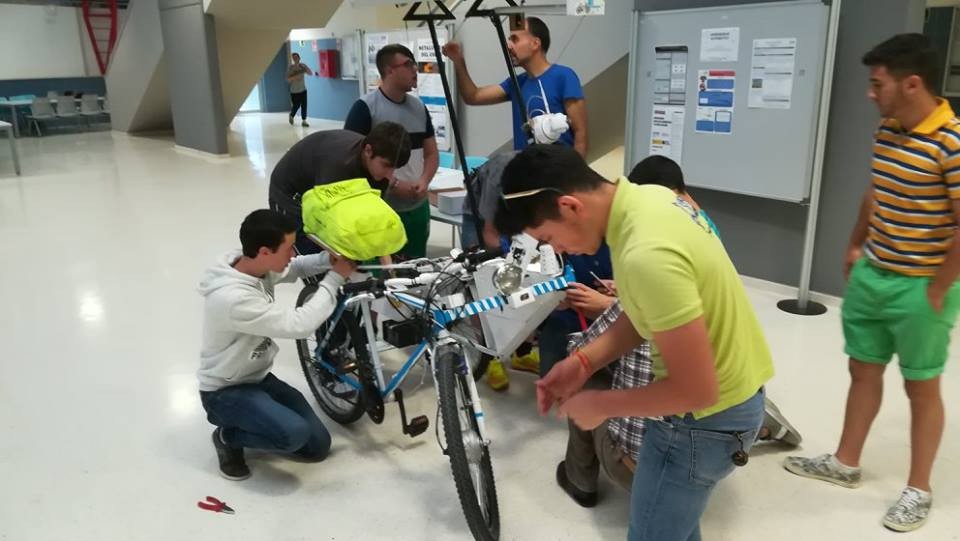 CFPE NUESTRA SEÑORA DE LAS MERCEDES PARTICIPA EN LA II CARRERA DE VEHÍCULOS ELÉCTRICOS SOLARES EN HU