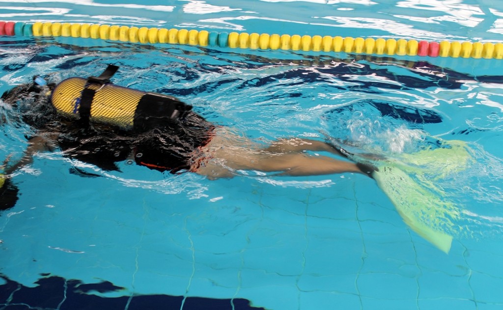 La Piscina Municipal acogió un Bautismo de Buceo