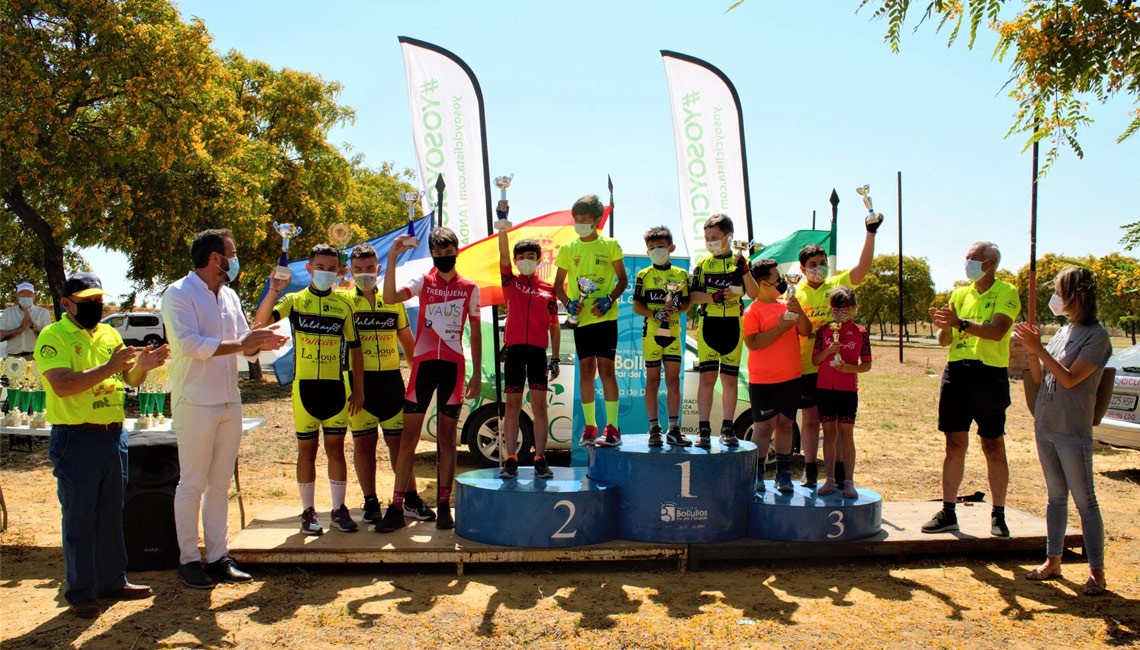 LA ESCUELA MUNICIPAL - ASOCIACIÓN CICLISTA SAN ANTONIO PROTAGONISTAS EN EL LXI CIRCUITO SAN ANTONIO