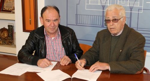 AYUNTAMIENTO Y BOLLULLOS CLUB DE FÚTBOL FIRMAN UN CONVENIO DE MUTUA COLABORACIÓN