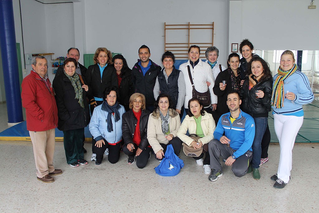 CONCEJAL DE DEPORTES DESEA FELIZ NAVIDAD COLECTIVO GIMNASIA 