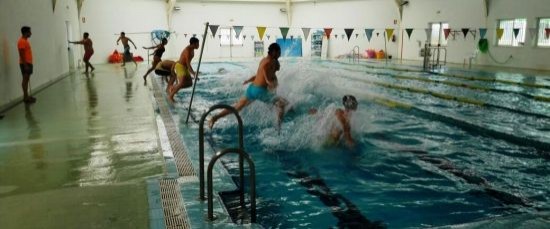 LA PISCINA MUNICIPAL DE BOLLULLOS PONE EN MARCHA UN CURSO DE SOCORRISTA ACUÁTICO PROFESIONAL