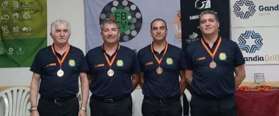 EL CLUB DE BILLAR BOLLULLOS LOGRA EL BRONCE Y ASCIENDE A PRIMERA DIVISIÓN NACIONAL
