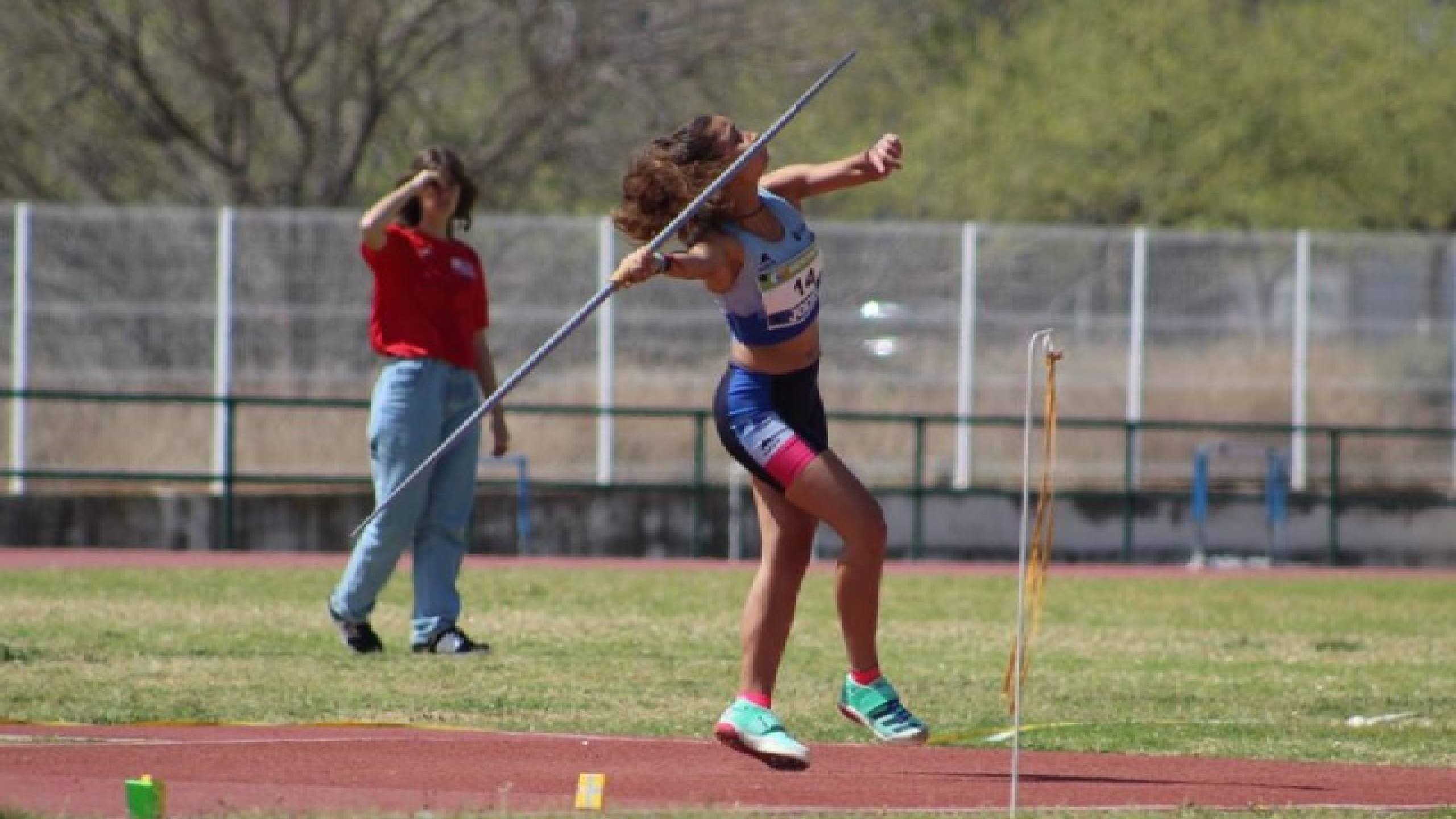 ELENA BARRAGÁN BATE EL RECORD DE ANDALUCÍA SUB 16 EN LANZAMIENTO DE JABALINA