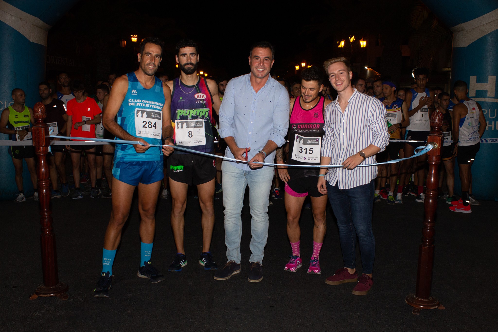 ÉXITO DE PARTICIPACIÓN EN LA VI CARRERA NOCTURNA DE BOLLULLOS PAR DEL CONDADO