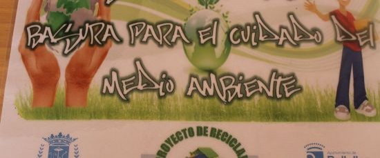EL AYUNTAMIENTO DE BOLLULLOS INSTALARÁ PAPELERAS DE RECICLAJE EN EL COLEGIO PÚBLICO MANUEL PÉREZ