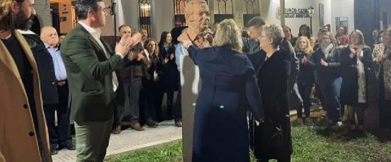 BOLLULLOS BRINDÓ UN EMOTIVO HOMENAJE A SANTIAGO “EL ROCIERO”