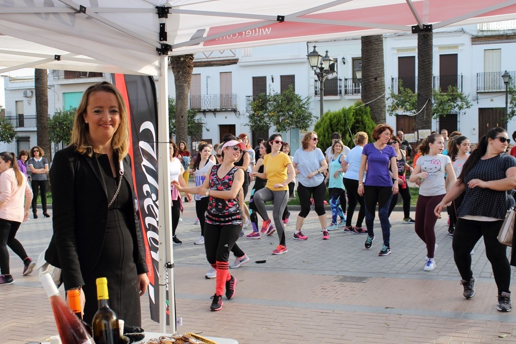 BULFITNESS CELEBRA CON UN AEROBITÓN EL DÍA INTERNACIONAL DE LA MUJER