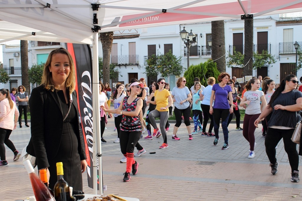 BULFITNESS CELEBRA CON UN AEROBITÓN EL DÍA INTERNACIONAL DE LA MUJER