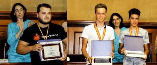 RECONOCIMIENTO PLENARIO A LOS 3 CAMPEONES DE ESPAÑA