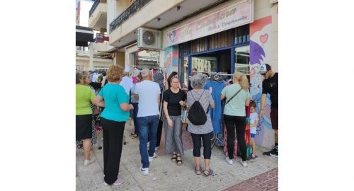 GRAN ACOGIDA DE LA INICIATIVA "BOLLULLOS SALE A LA CALLE"