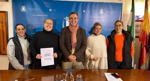 ENTREGA DE SUBVENCIÓN MUNICIPAL AL AMPA AZAHAR DEL CEIP REYES CATÓLICOS