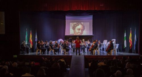 GRAN CONCIERTO DEL CONSERVATORIO DE BOLLULLOS DEDICADO A LA MUJER