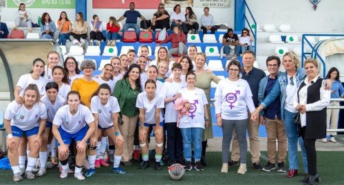 PARTIDO DE FÚTBOL FEMENINO POR EL DÍA DE LA MUJER