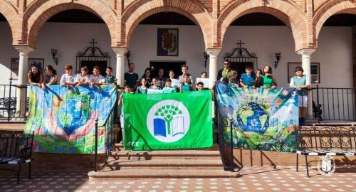 EL AYUNTAMIENTO RECIBE LAS PROPUESTAS MEDIOAMBIENTALES DEL ALUMNADO DEL CEIP LAS VIÑAS EN EL DÍA INTERNACIONAL DEL MEDIO AMBIENTE