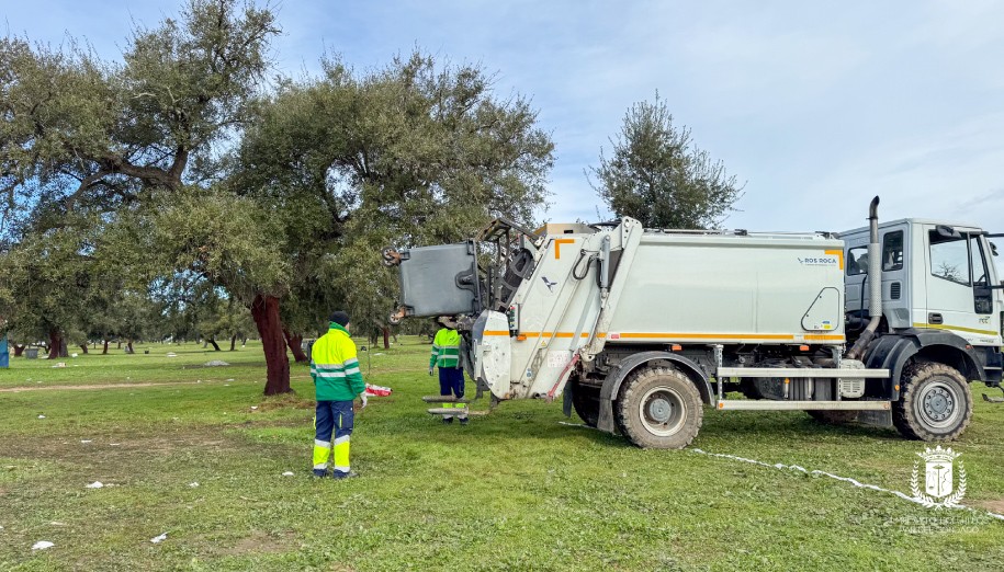 FINALIZADOS LOS TRABAJOS DE LIMPIEZA DE NUESTRA DEHESA TRAS LA CELEBRACIÓN DEL DÍA DE SAN SEBASTIÁN