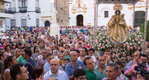 LA PATRONA DE BOLLULLOS VOLVIÓ A SU PUEBLO NUEVE MESES DESPUÉS PARA PRESIDIR LAS FIESTAS DE SEPTIEMB