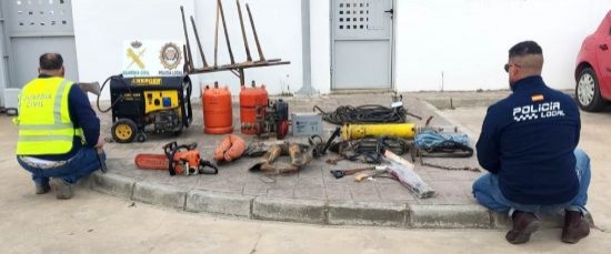 DETENIDOS DOS JÓVENES POR SU PARTICIPACIÓN EN LOS ÚLTIMOS ROBOS EN LA LOCALIDAD