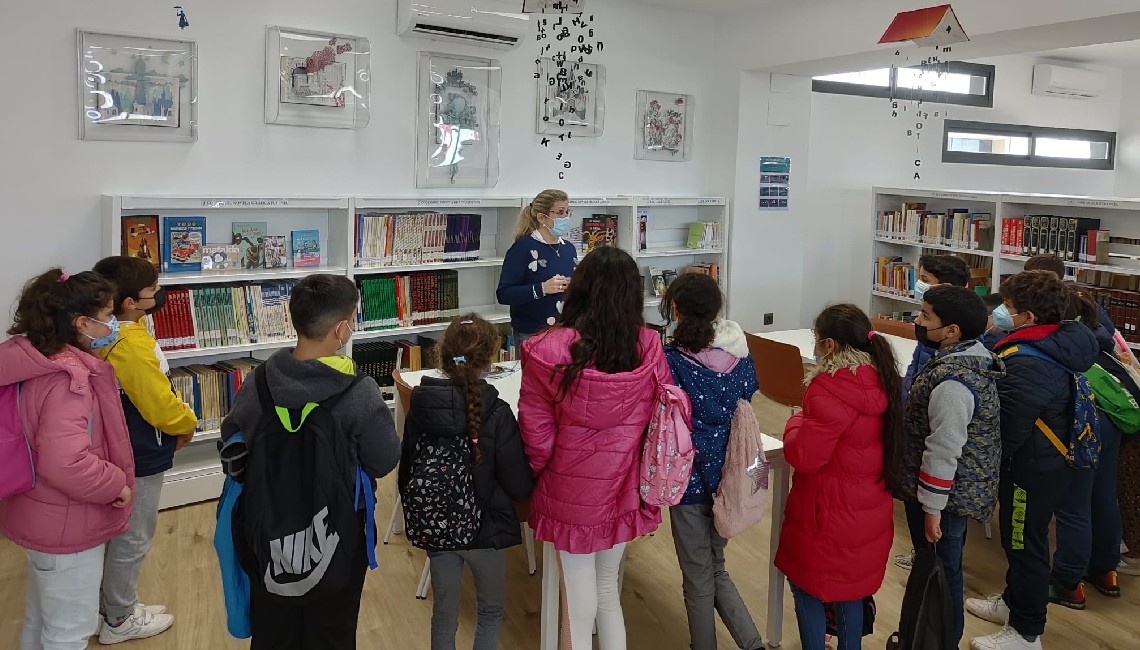 VISITAS GUIADAS A LA BIBLIOTECA y ARCHIVO MUNICIPAL DE LOS TRES  CENTROS DE EDUCACIÓN PRIMARIA