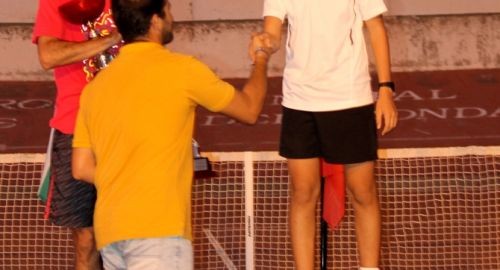 Carlos Raposo en Tenis y Los Yogurines en Fútbol-sala, Campeones del Verano