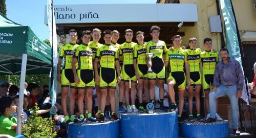 TRIPLETE DEL BICICLETAS VALDAYO-LA JOYA AL CORTE AC SAN ANTONIO EN LOJA (GRANADA)